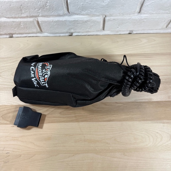 Armor All 12V Car Vac Wet and Dry NWOT - Picture 12 of 12